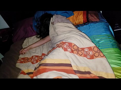 ❤️ UStepson ethuka umama wakhe omncinci ngoxa elele. ❤  kwi-xh.rassadakubani.ru